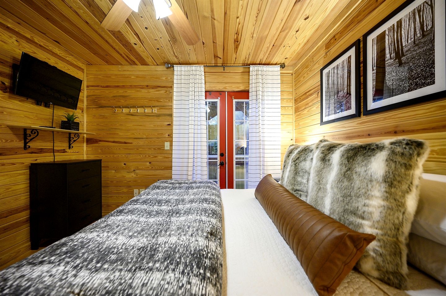 Wonderful Cabin Nestled in the Trees in Broken Bow, Oklahoma