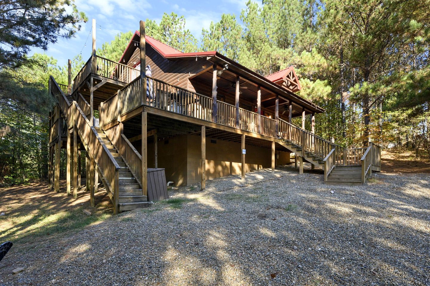 Wonderful Cabin Nestled in the Trees in Broken Bow, Oklahoma