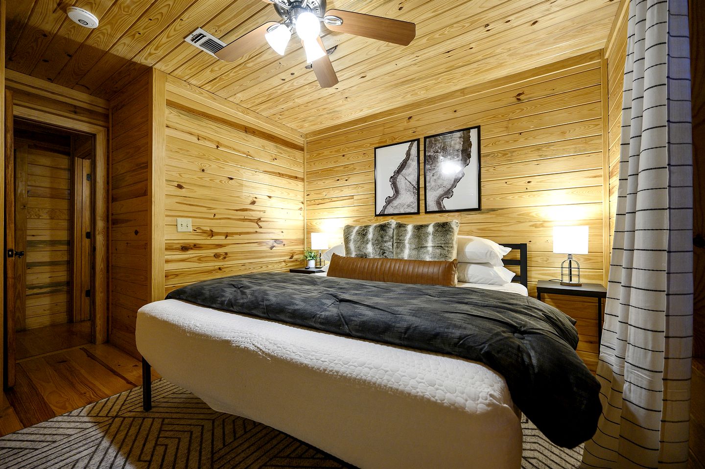 Wonderful Cabin Nestled in the Trees in Broken Bow, Oklahoma
