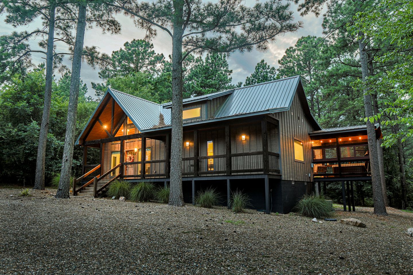 Wonderful Cabin Perfect for Couples in Broken Bow, Oklahoma