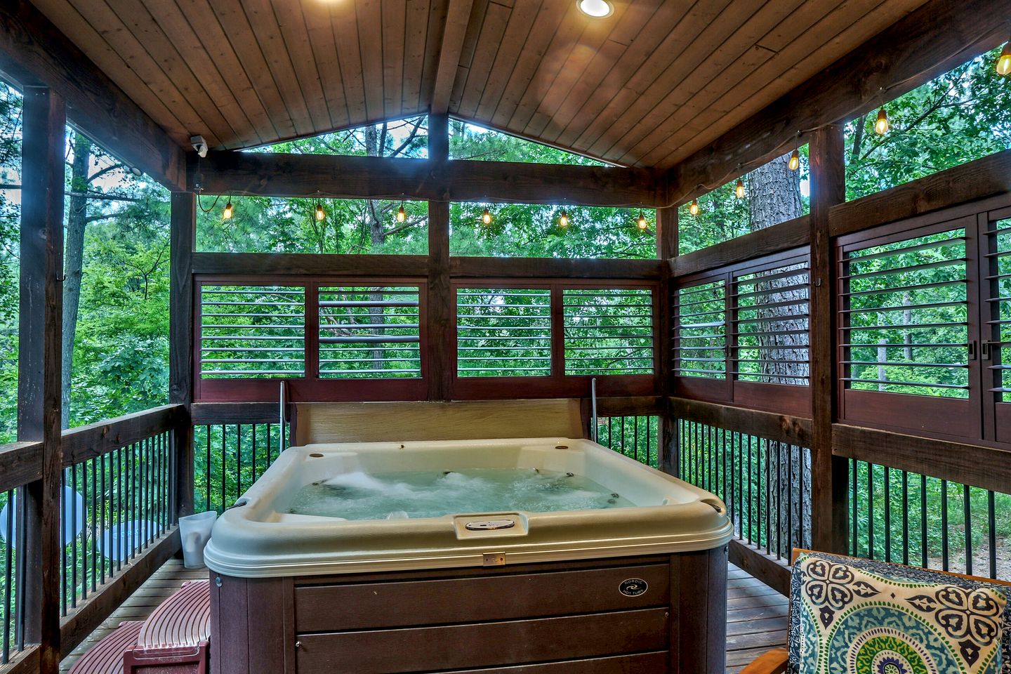 Wonderful Cabin Perfect for Couples in Broken Bow, Oklahoma