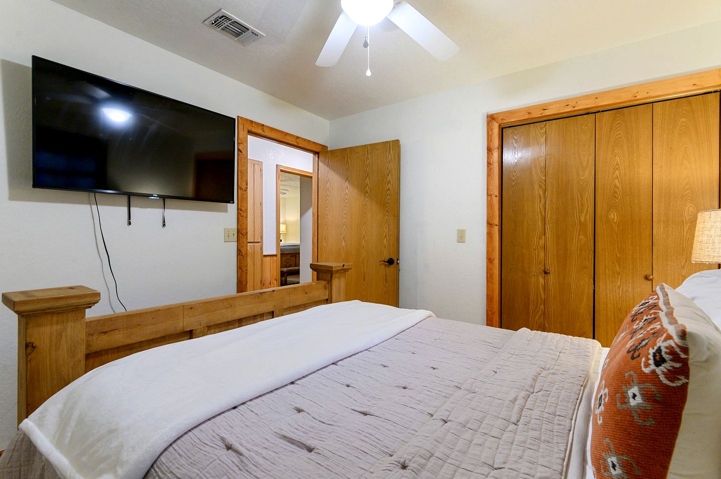 Wonderful Cabin Perfect for Family Getaways in Broken Bow, Oklahoma