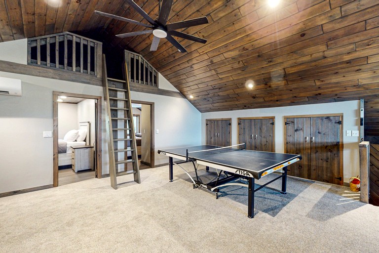 Cabins (United States of America, Greenville, Maine)