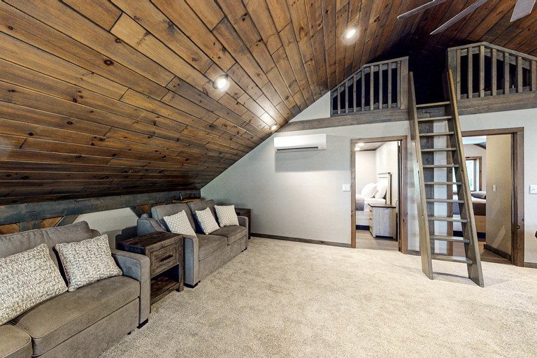 Cabins (United States of America, Greenville, Maine)