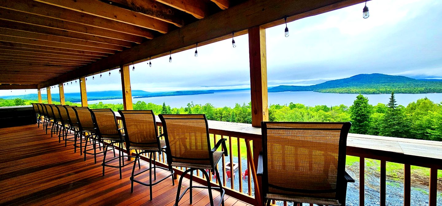 Wonderful Cabin with Ping Pong Table and Lave Views in Maine