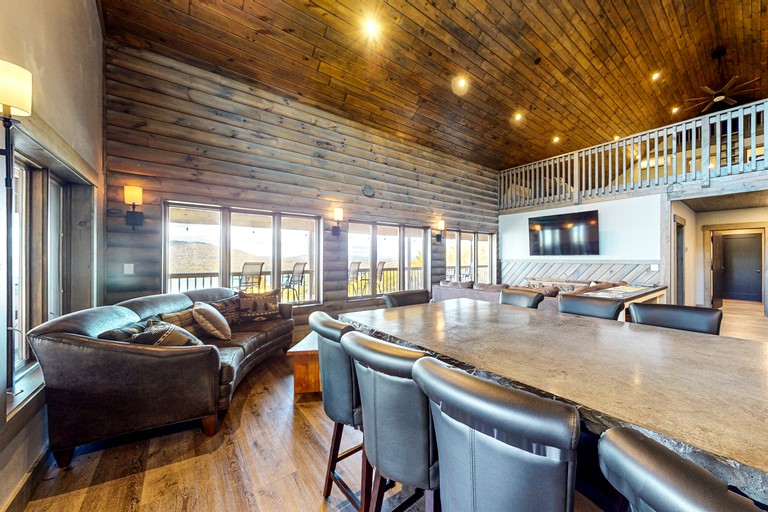 Cabins (United States of America, Greenville, Maine)