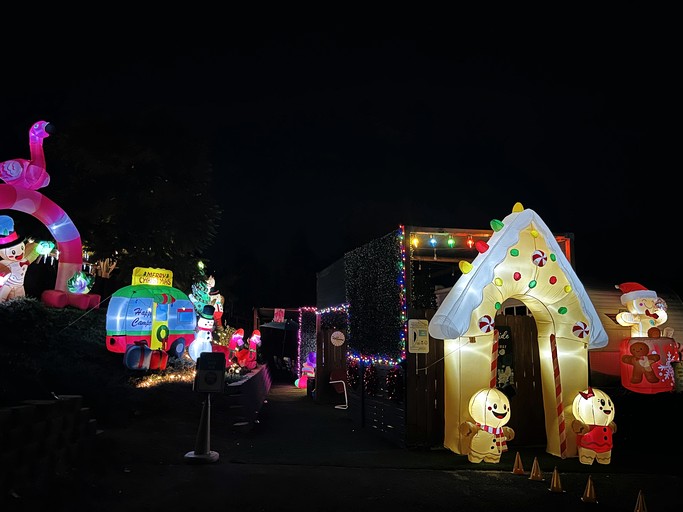 Caravans (United States of America, El Cajon, California)