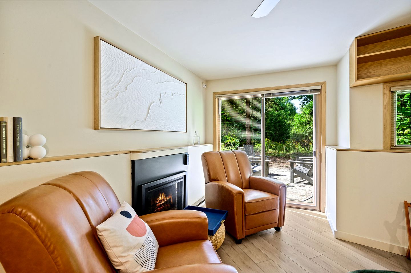 Wonderful Coast Cottage Beautifully Design in Wisconsin