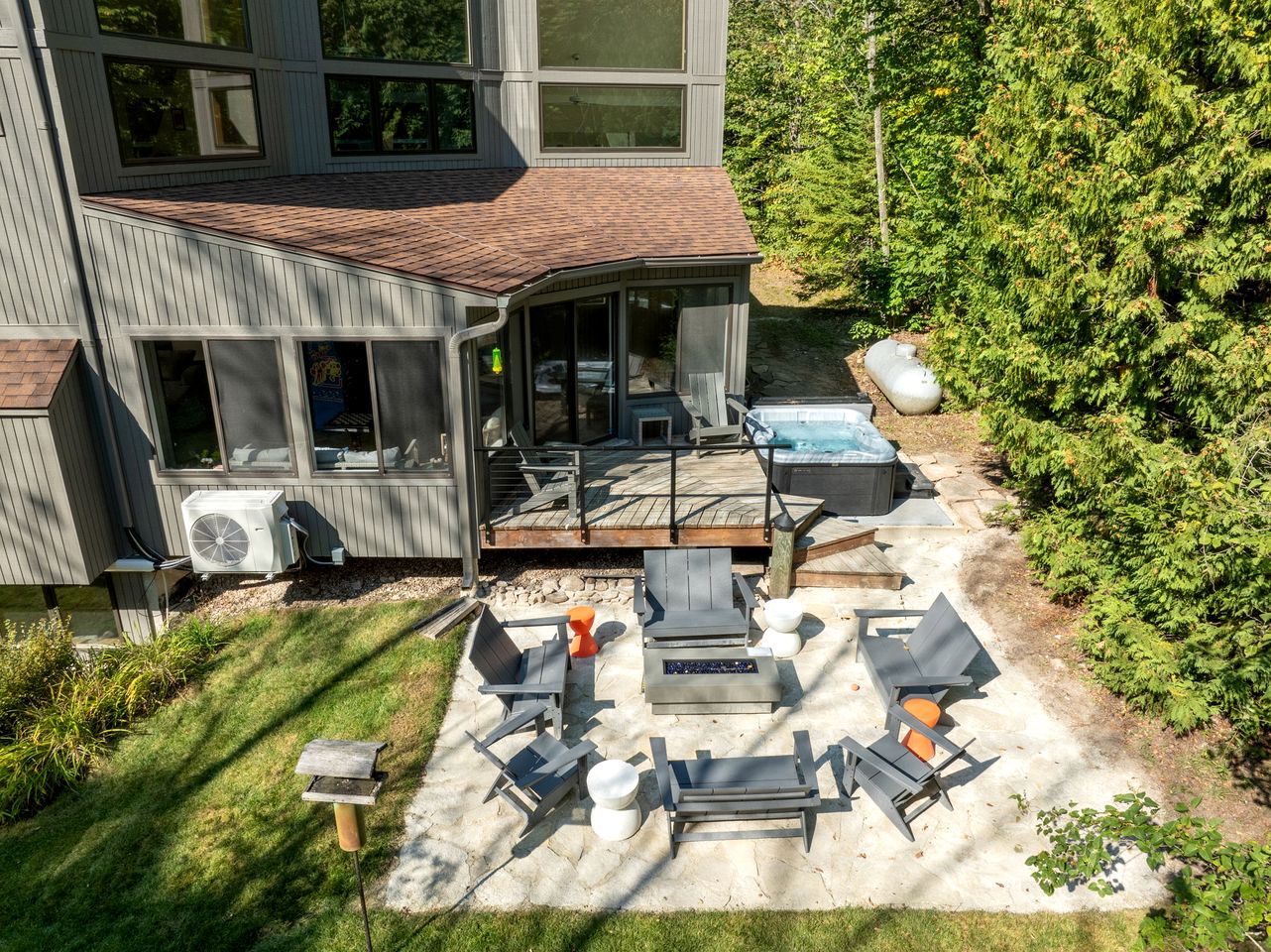 Wonderful Coast Cottage Beautifully Design in Wisconsin