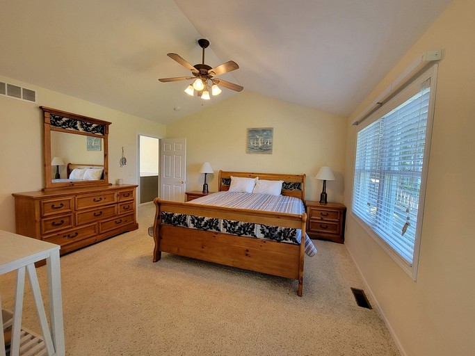 Cotatges (United States of America, Moran, Michigan)