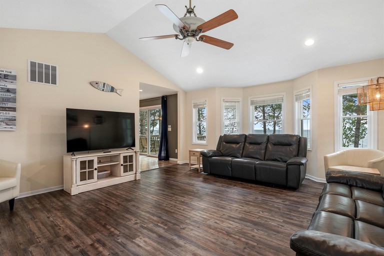 Cottages (United States of America, Moran, Michigan)