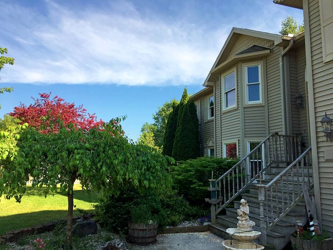 Cotatges (United States of America, Moran, Michigan)
