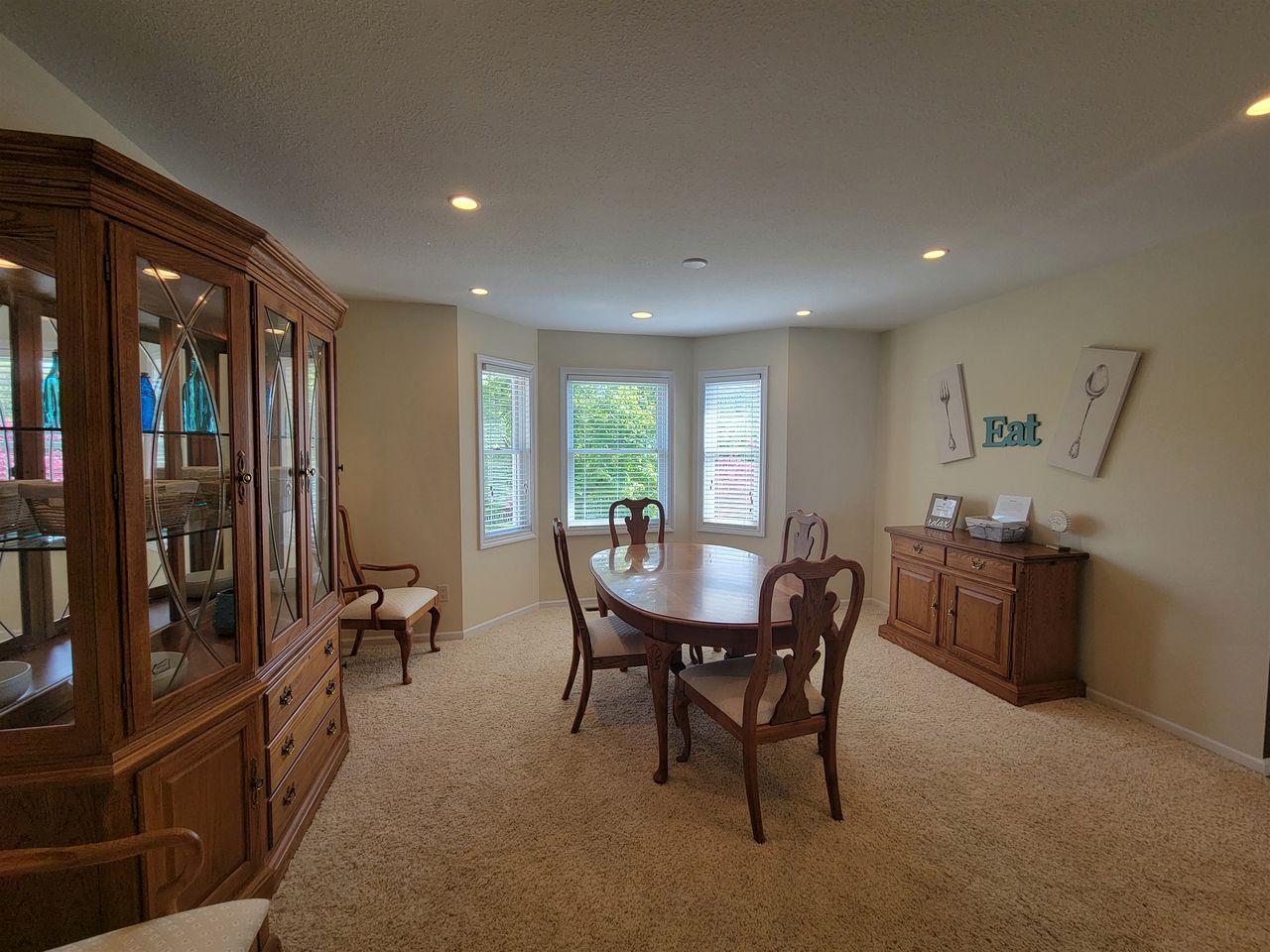 Wonderful Cottage with Lake Access and Great Views in Moran, Michigan