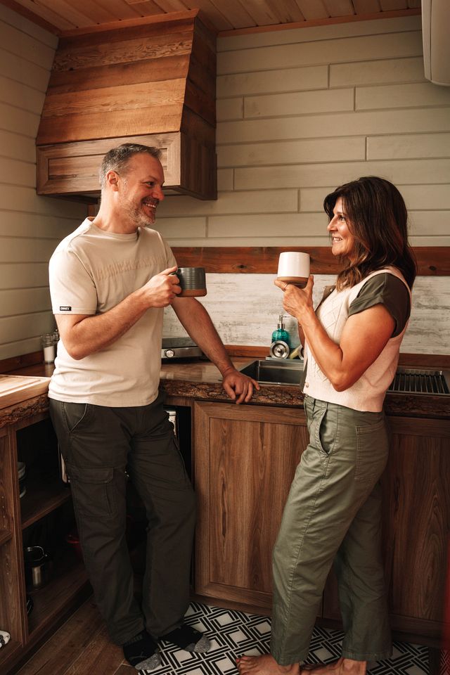 Wonderful Dome Retreat with Hot Tub for Glamping in Flatlands, New Brunswick