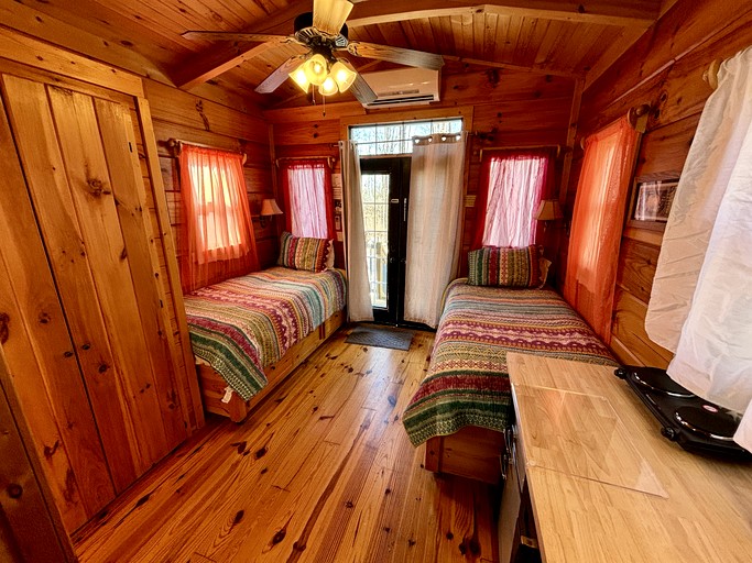 Tiny Houses (United States of America, Sevierville, Tennessee)