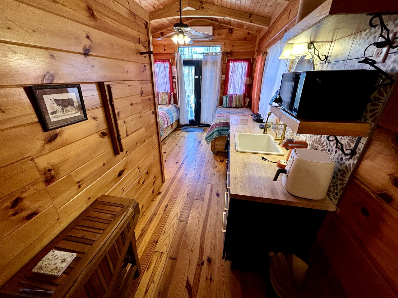 Gypsy Cottage Near the Smokies #13 Esmeralda in Sevierville