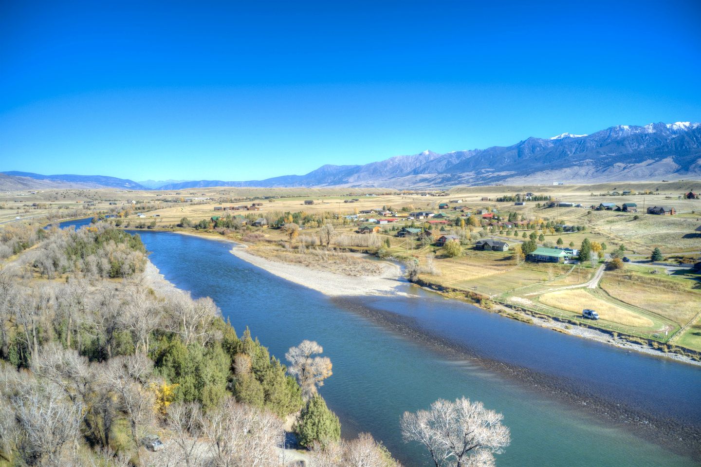 Wonderful River Cottage with Great Hiking Trails in Montana