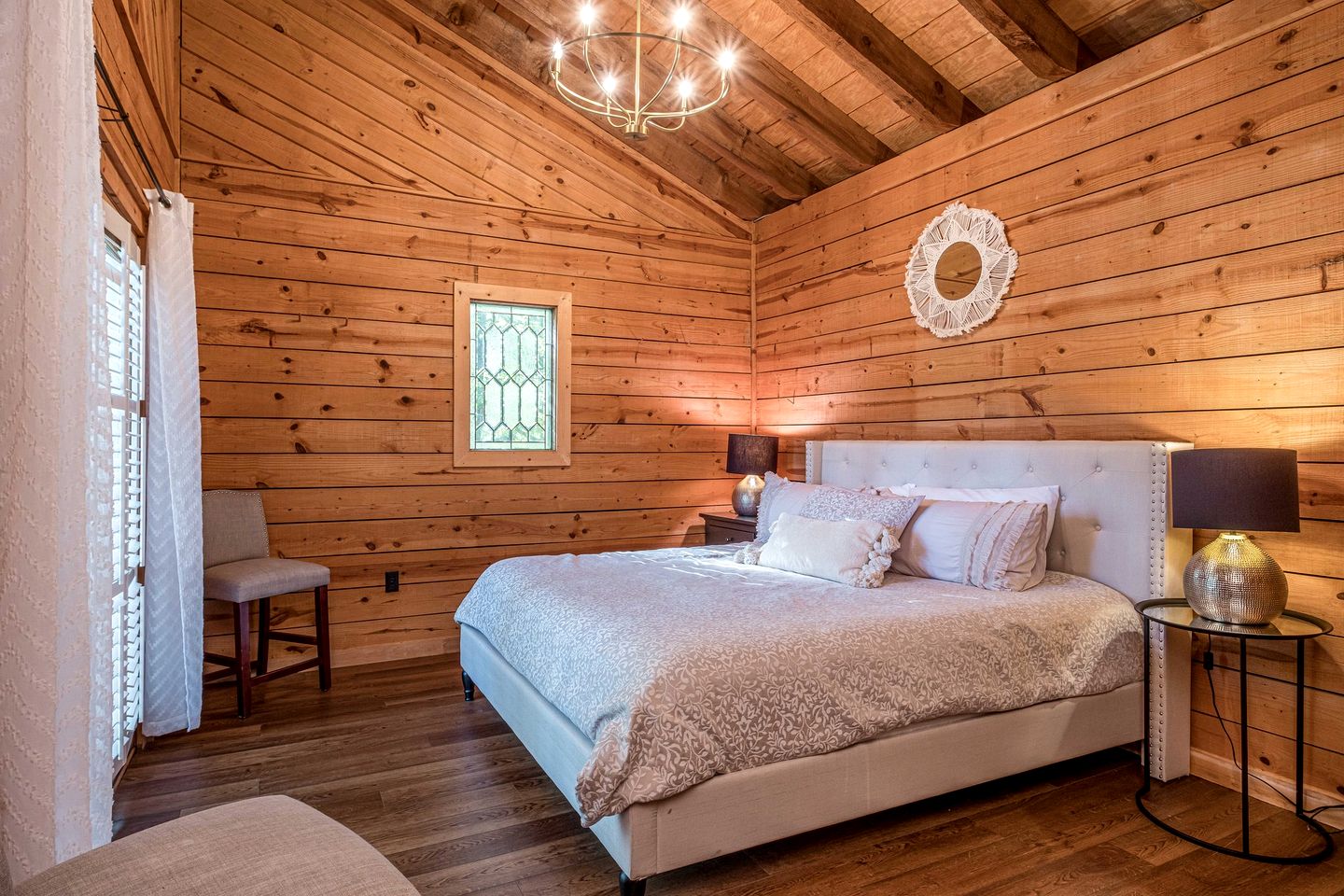 Wonderful Secluded Cabin with Barbecue in Helen, Georgia