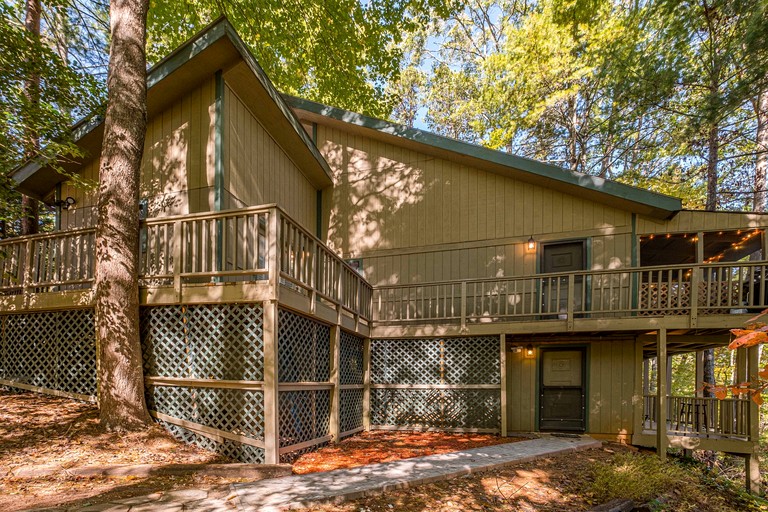 Cabins (United States of America, Helen, Georgia)