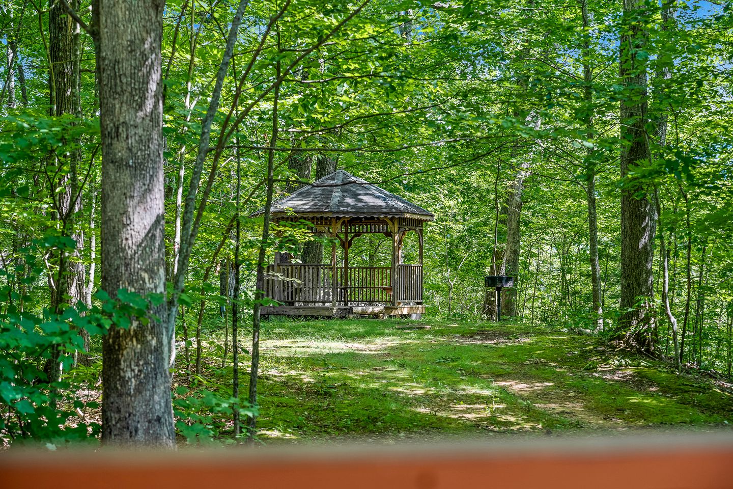 Wonderful Secluded Cabin with Hot-tub in Sevierville, Tennessee