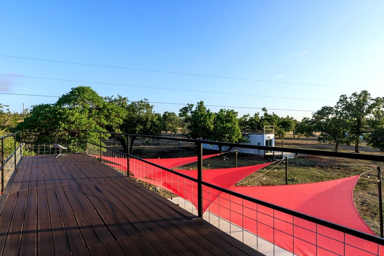 Containers (United States of America, Fredericksburg, Texas)