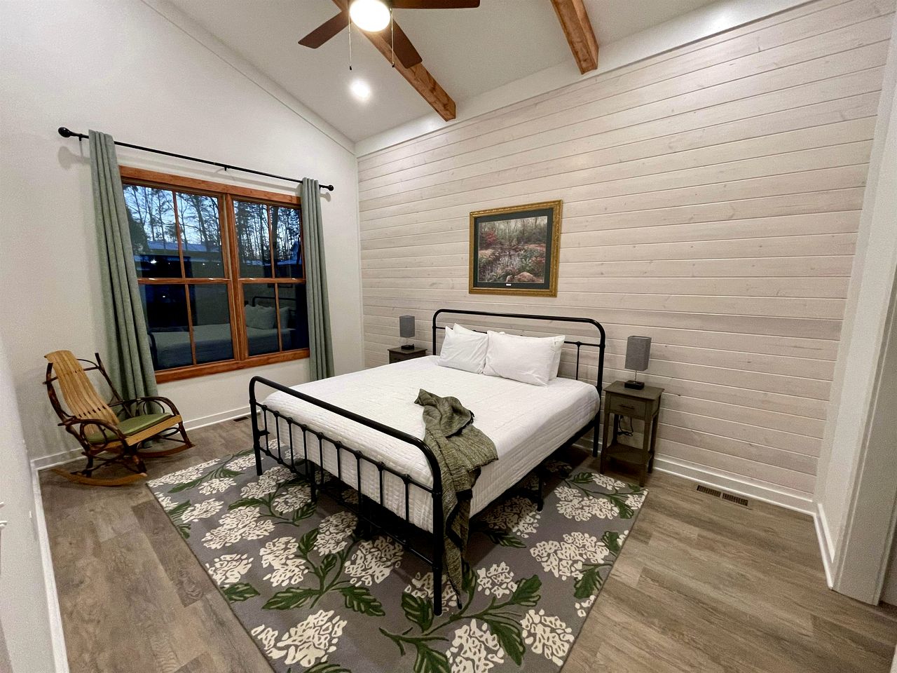 Wonderful Tiny Cabin Ideal for Small Groups in Tennessee