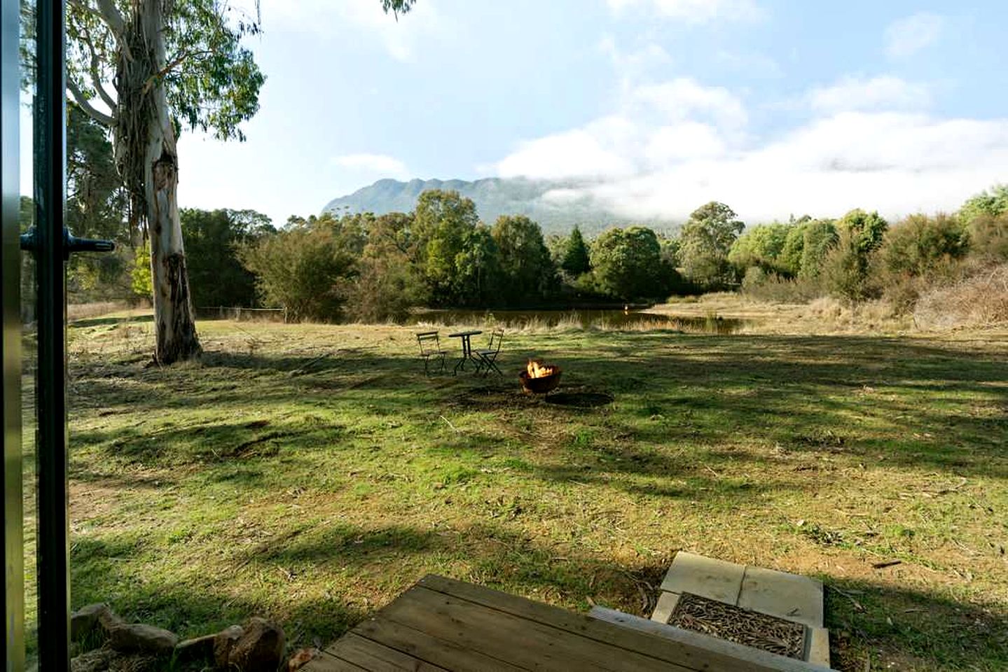 Wonderful Tiny House with Epic Views in Victoria