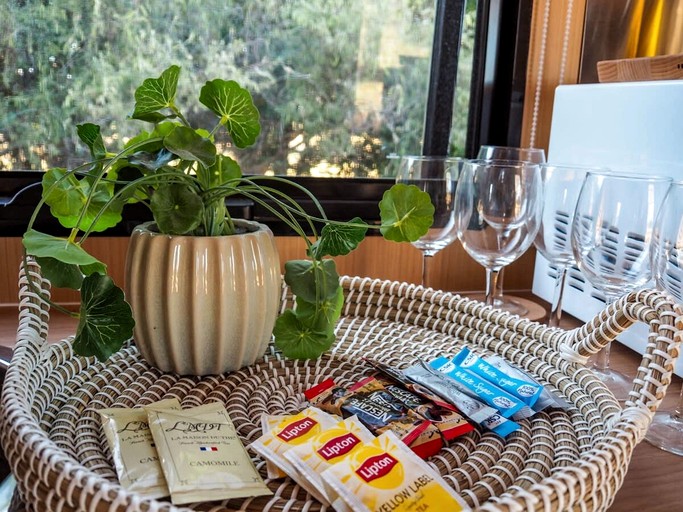 Tiny Houses (Australia, Mangoplah, New South Wales)