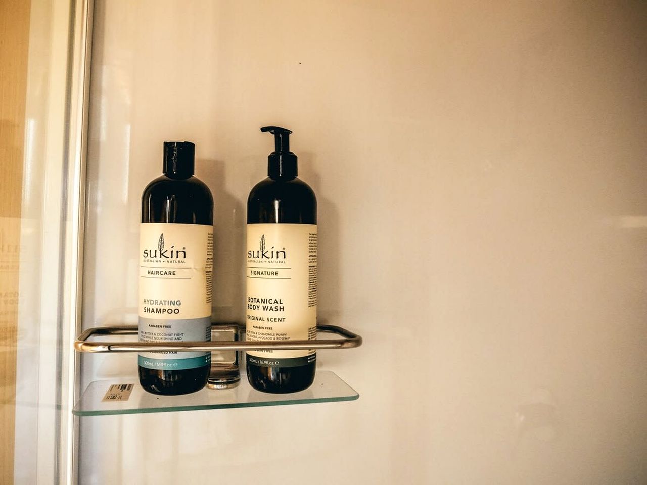 Wonderful Tiny House Farm Retreat with Views and Outdoor Firepit in New South Wales, Australia