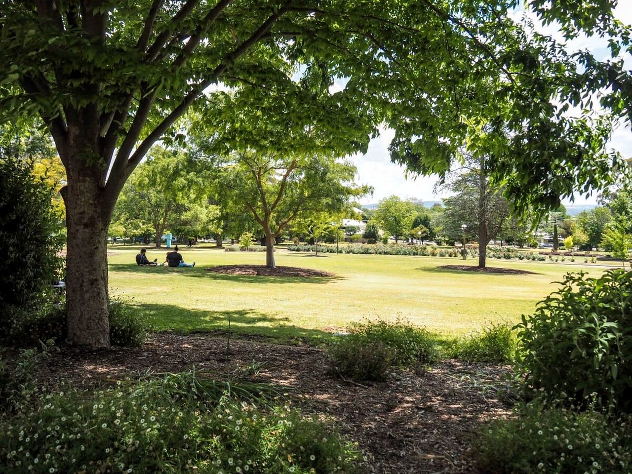 Wonderful Tiny House Farm Retreat with Views and Outdoor Firepit in New South Wales, Australia
