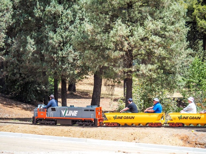 Tiny Houses (Australia, Mangoplah, New South Wales)