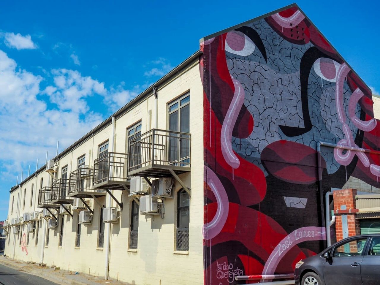 Wonderful Tiny House Farm Retreat with Views and Outdoor Firepit in New South Wales, Australia