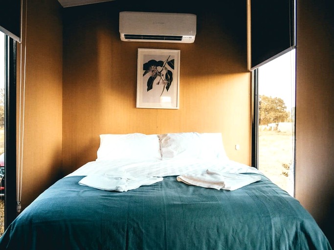 Tiny Houses (Australia, Mangoplah, New South Wales)