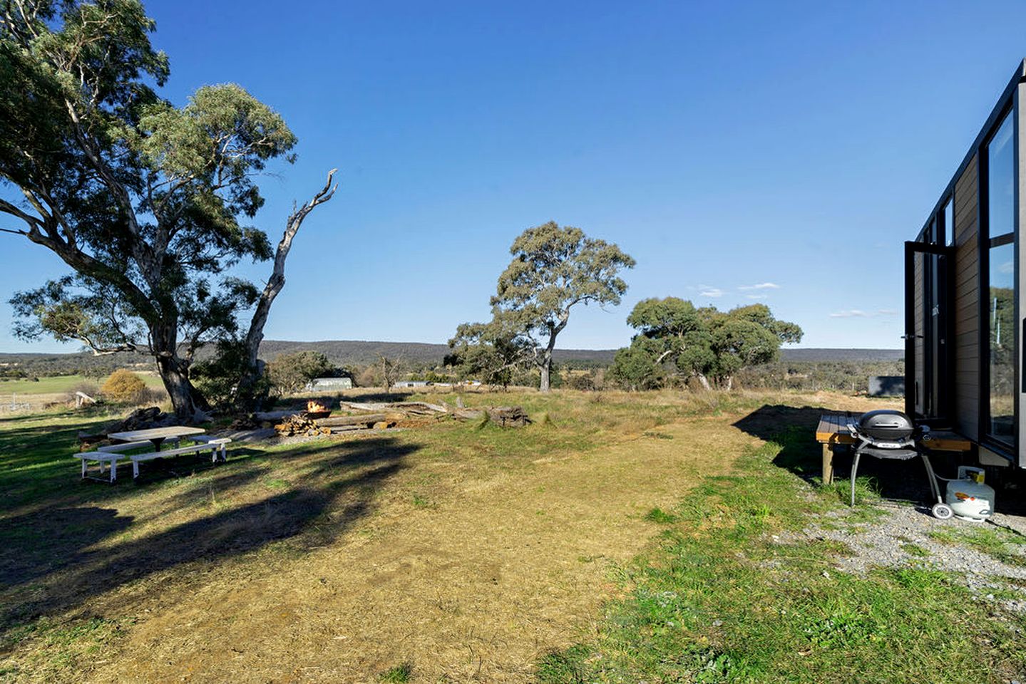 Wonderful Tiny House with Stunning Sights and Fire Pit in Towrang, New South Wales