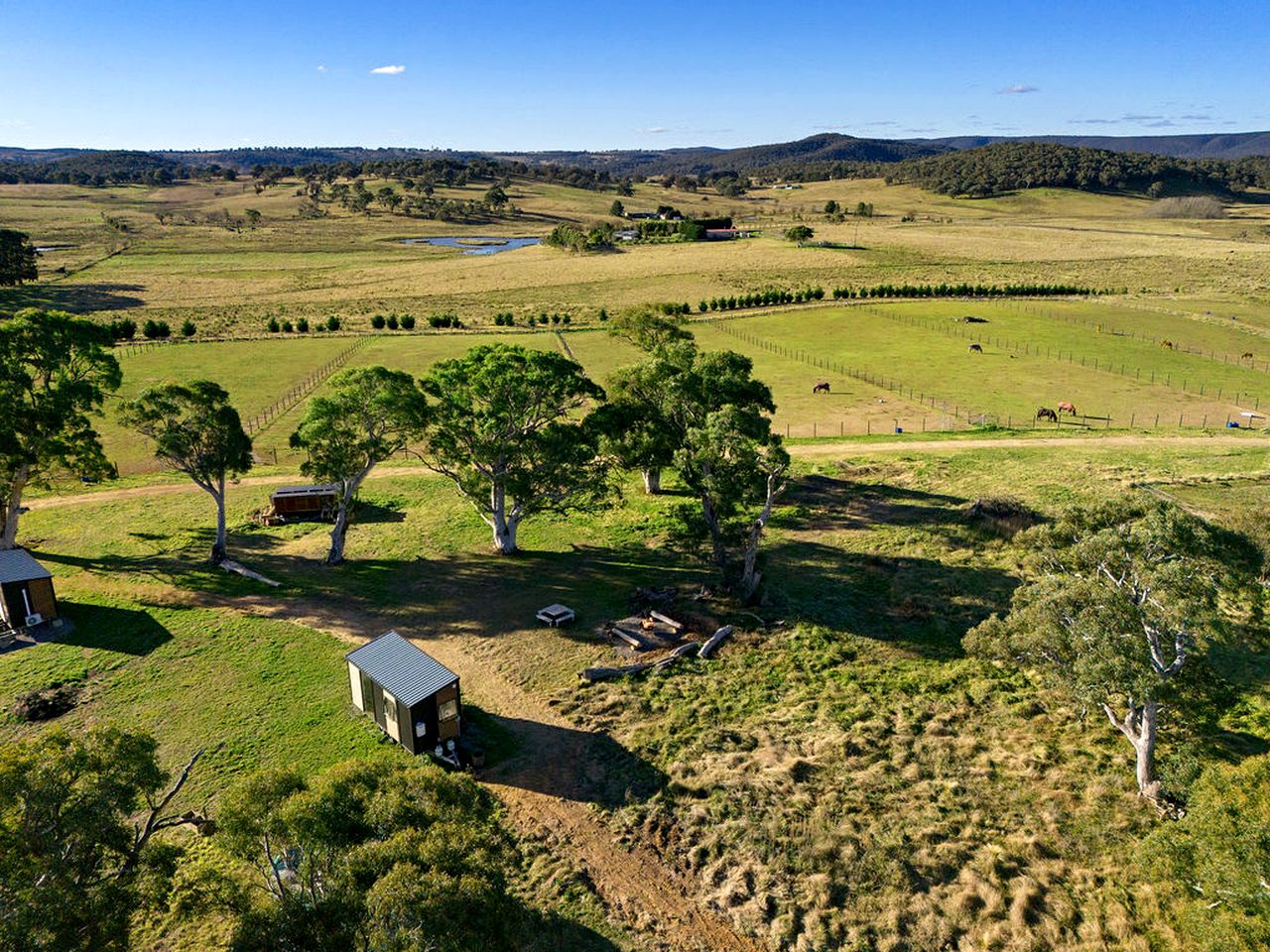 Wonderful Tiny House with Stunning Sights and Fire Pit in Towrang, New South Wales
