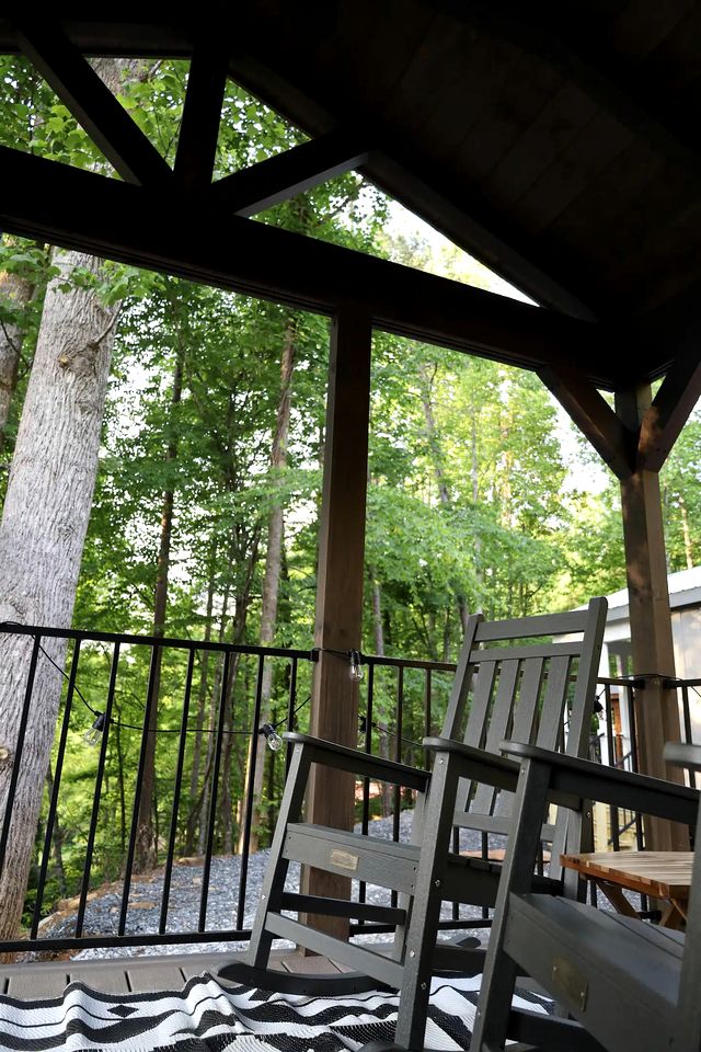 Wonderful Tiny Retreat Ideal for Couples in North Carolina