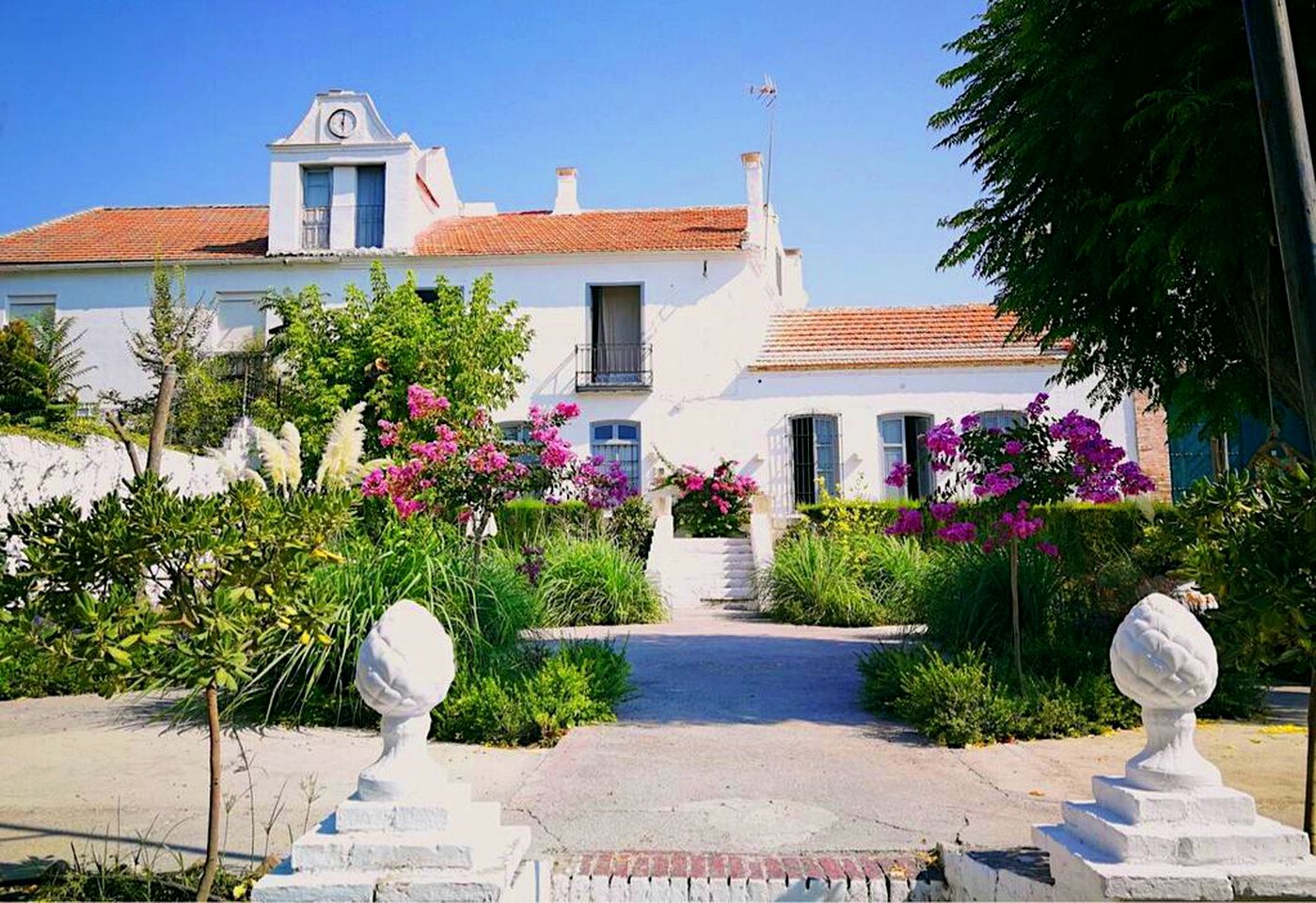 Wonderful Weekend Getaway with Breakfast Included near Granada, Southern Spain