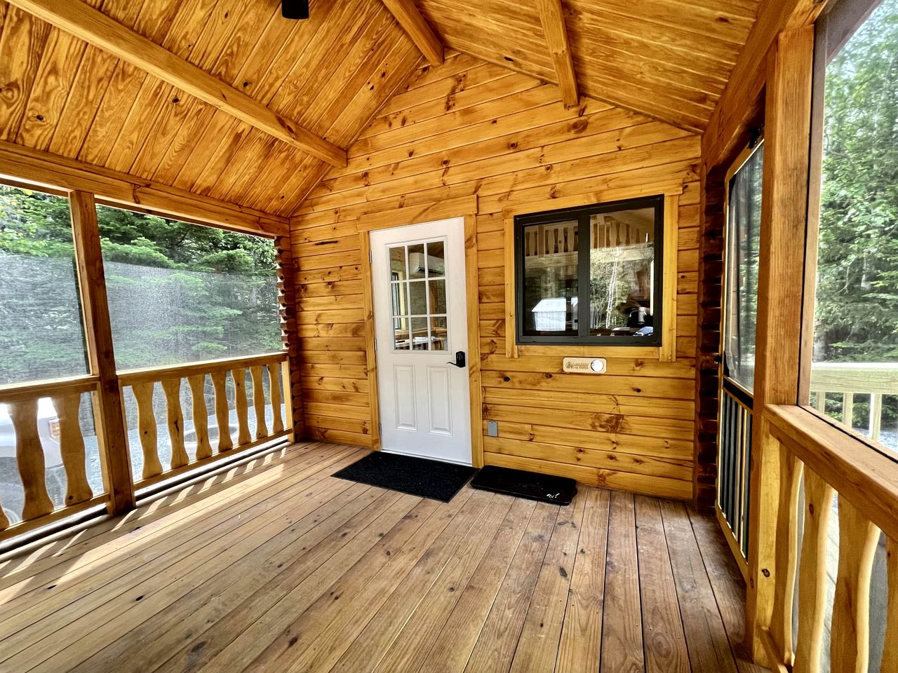 Wonderful Wooden Cabin with Barbecue and Fantastic Sights in Steuben, Maine