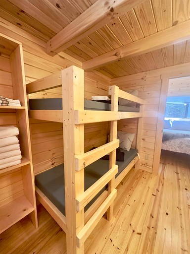 Cabins (United States of America, Steuben, Maine)