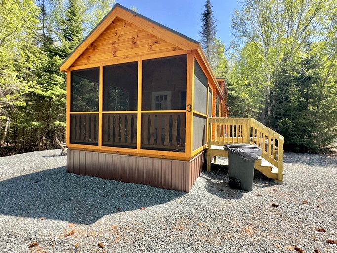 Cabins (United States of America, Steuben, Maine)
