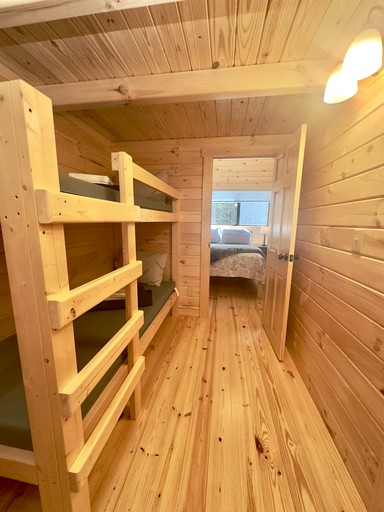 Cabins (United States of America, Steuben, Maine)