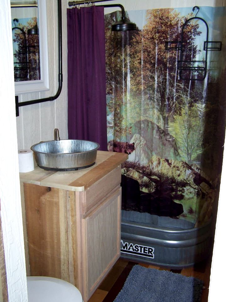 Cozy Wood Shed Tiny House Near Old Hickory Lake w/ Full Kitchen, Fire Pit & Breakfast