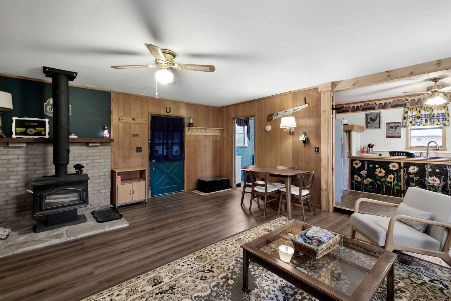 Serene Riverfront Cabin Haven near South Branch Potomac River in West Virginia