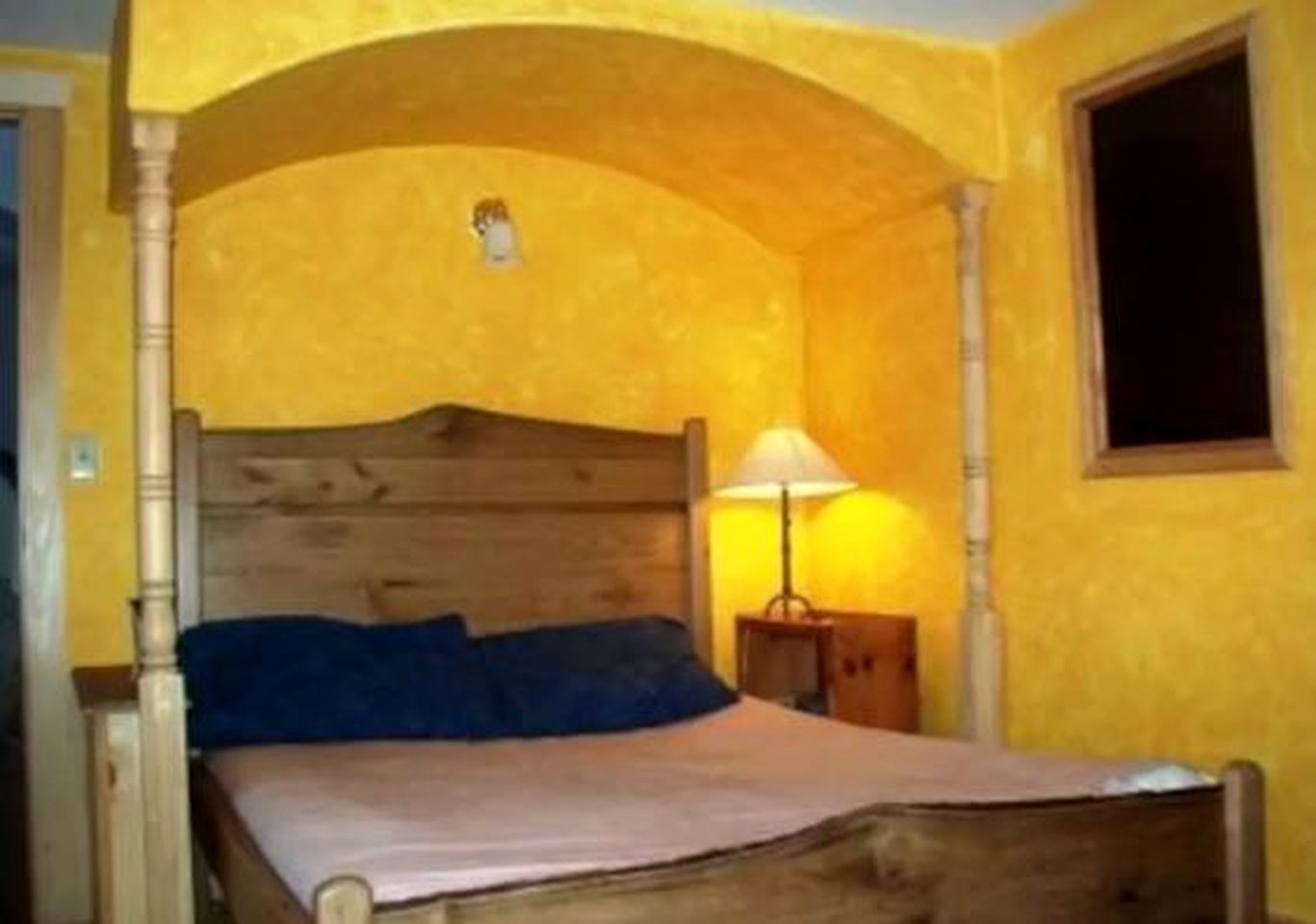 Gorgeous Rustic Rental with a Hot Tub near Woodbury, Vermont