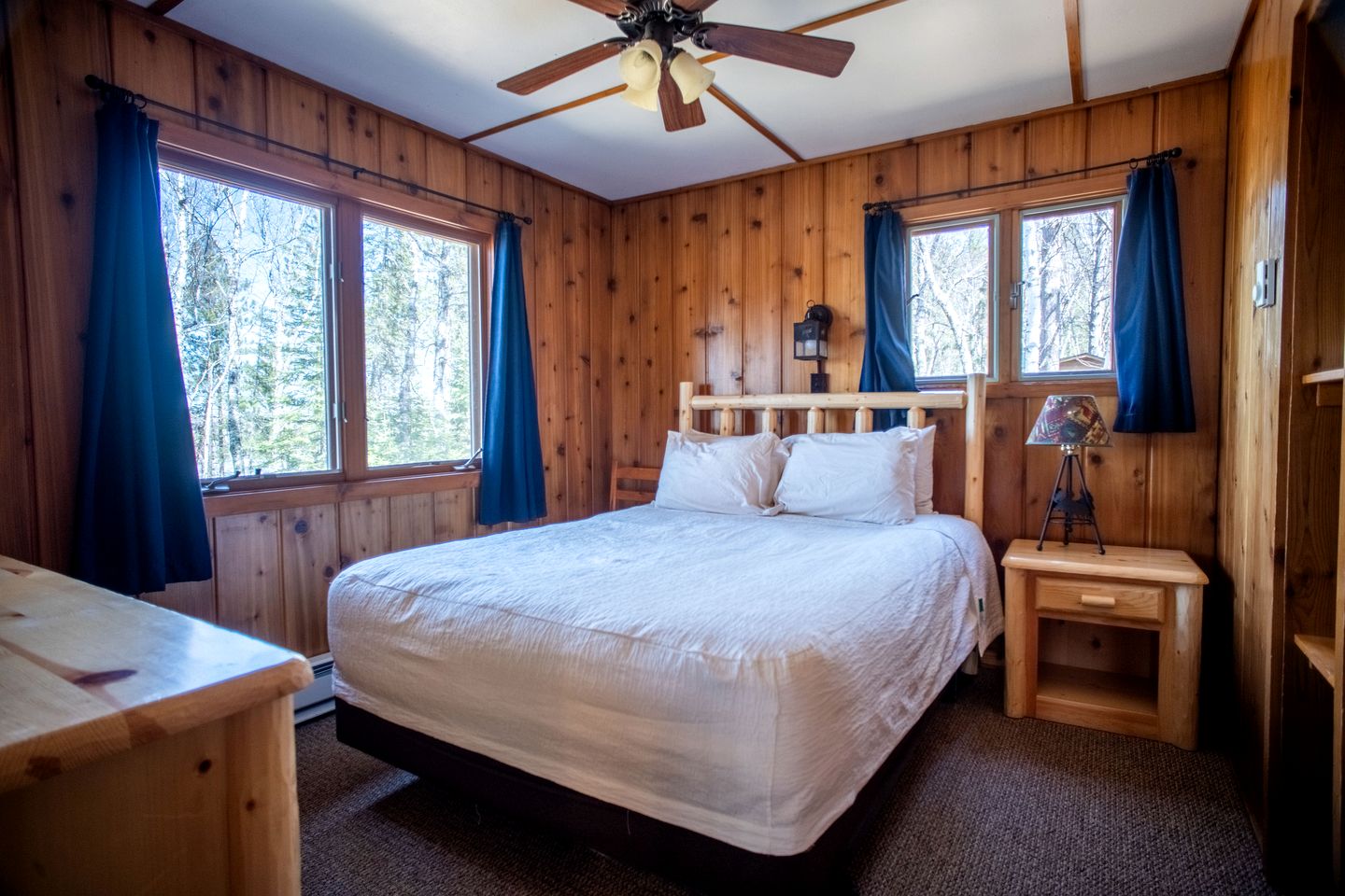 Spacious Lakeview Cabin with Large Deck & Rock Fireplace Near Babbitt, Minnesota