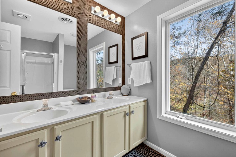 Cabins (United States of America, Berkeley Springs , West Virginia)