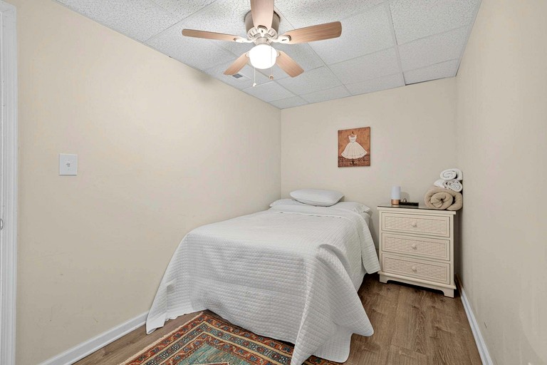 Cabins (United States of America, Berkeley Springs , West Virginia)