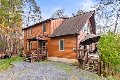 Spacious Woodland Cabin with Fire Pit & Creek Near Berkeley Springs, West Virginia photo 3