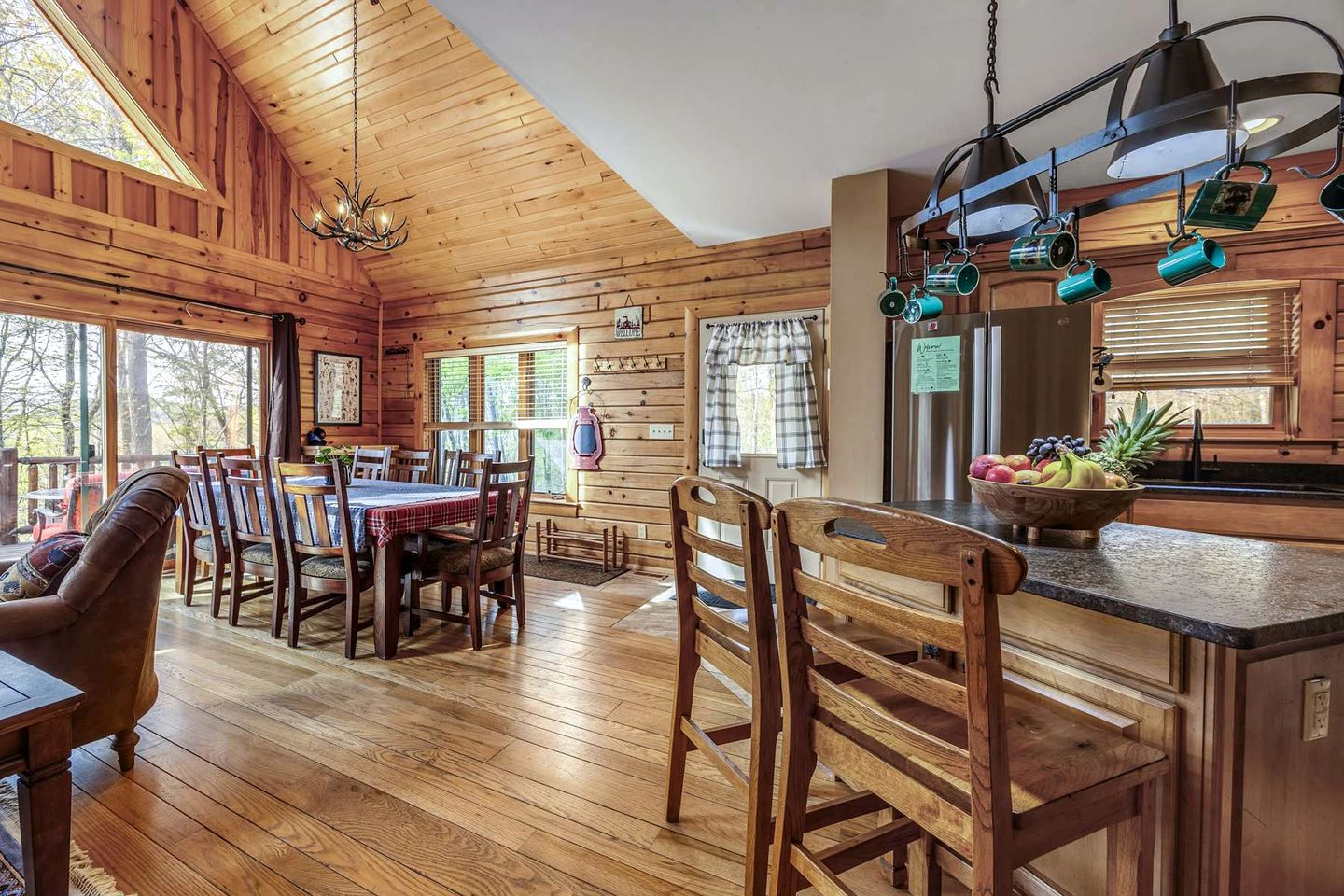 Majestic Mountain Cabin Retreat near Deep Creek Lake in Maryland