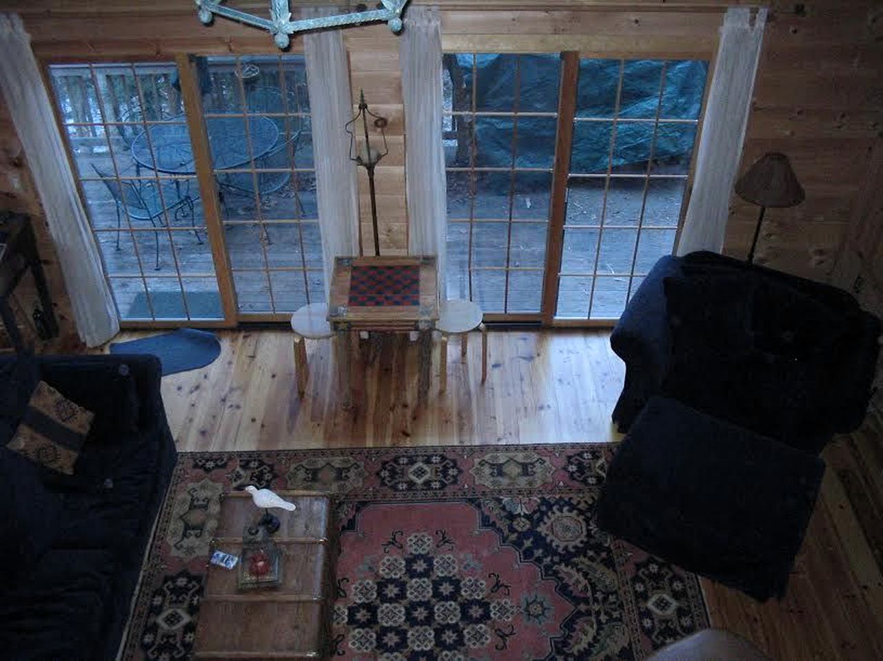 Cozy Log Cabin on the Banks of the Green River in The Berkshires, New York